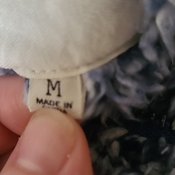 Copper Key Powder Poly/faux fur fluff Pullover. 1/4‎ zipper. Size Medium - Picture 6 of 6